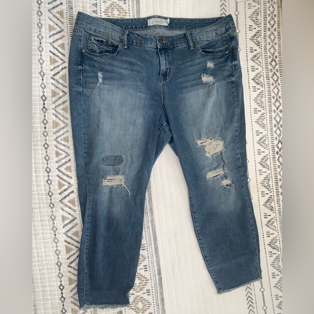 Torrid Boyfriend Cropped Jeans - Size 22 - Picture 4 of 10